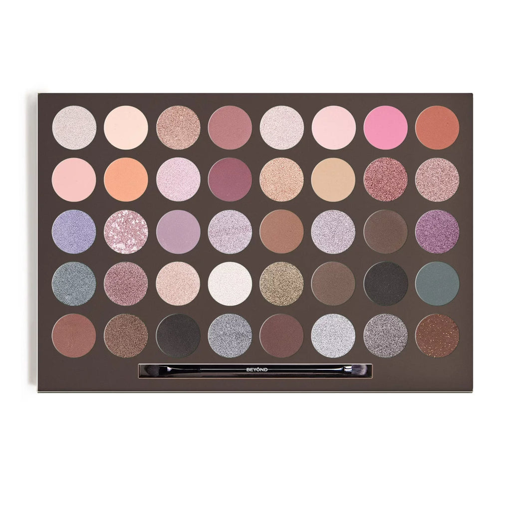 Highly Eyeshadow 40 BEYOND & SAVAGE Matte Shimmer Palette. PRO Pigment Colors