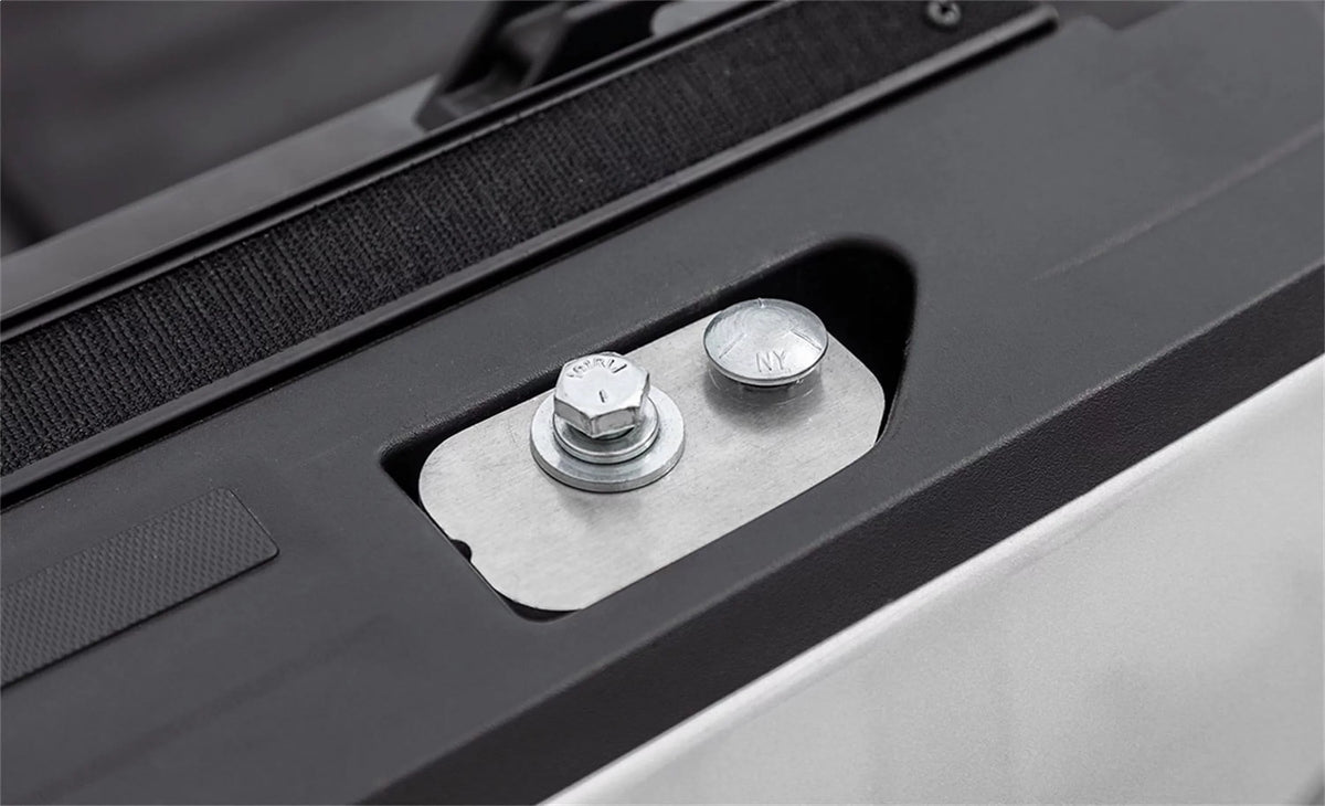 Black Rack Aluminum Truck Adarac Series - F3040022 Bed Access