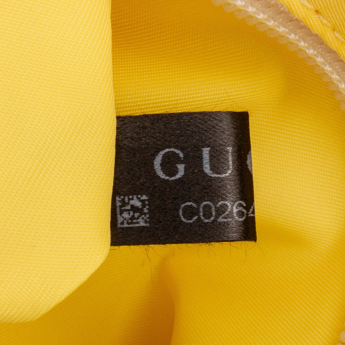 Yellow Belt (New Bag Defects) Unisex For Pre-Owned Love Fabric Authenticated with Nylon Blind