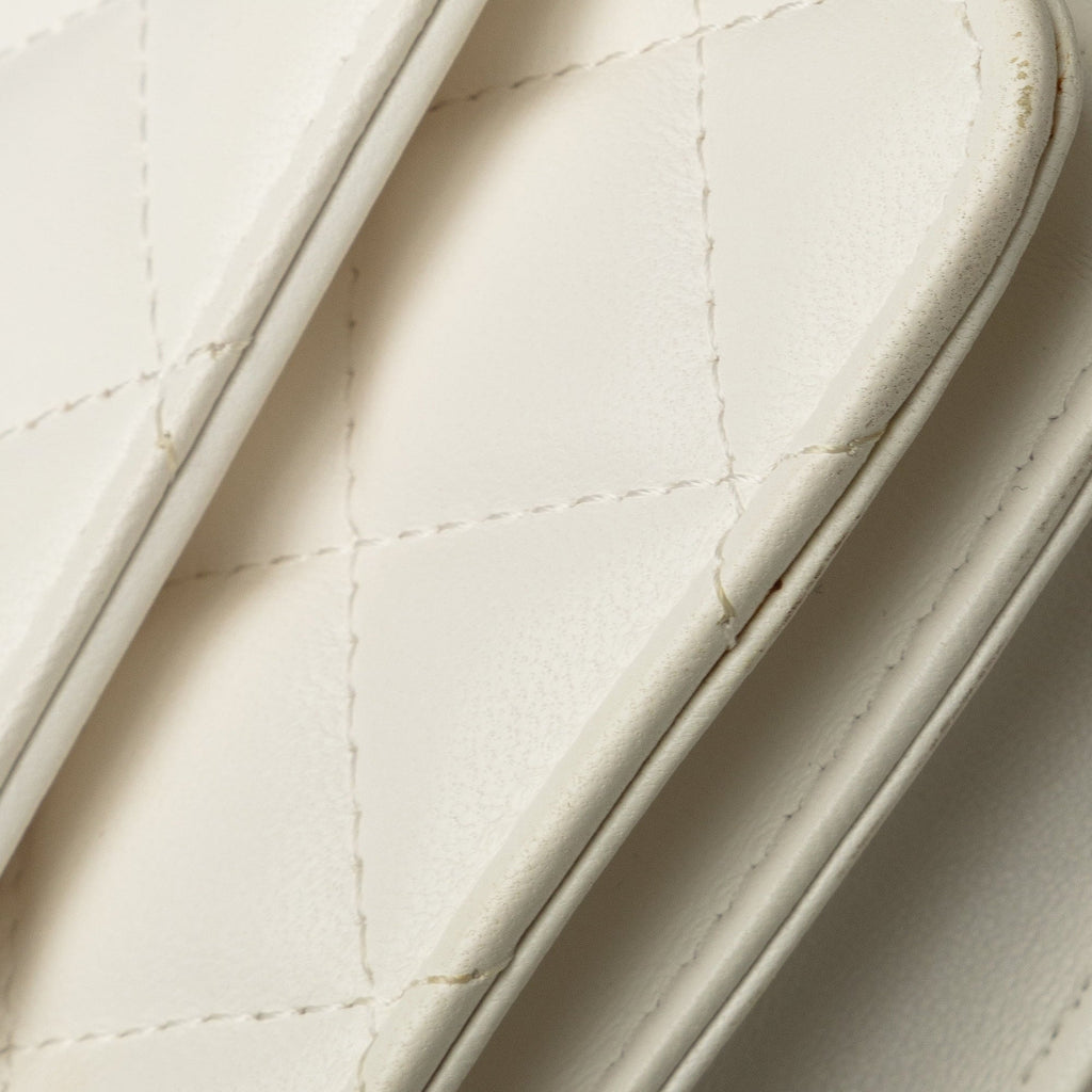 Leather (Good) Chain On Unisex Crossbody Pre-Owned Romance Authenticated Bag White Lambskin Wallet