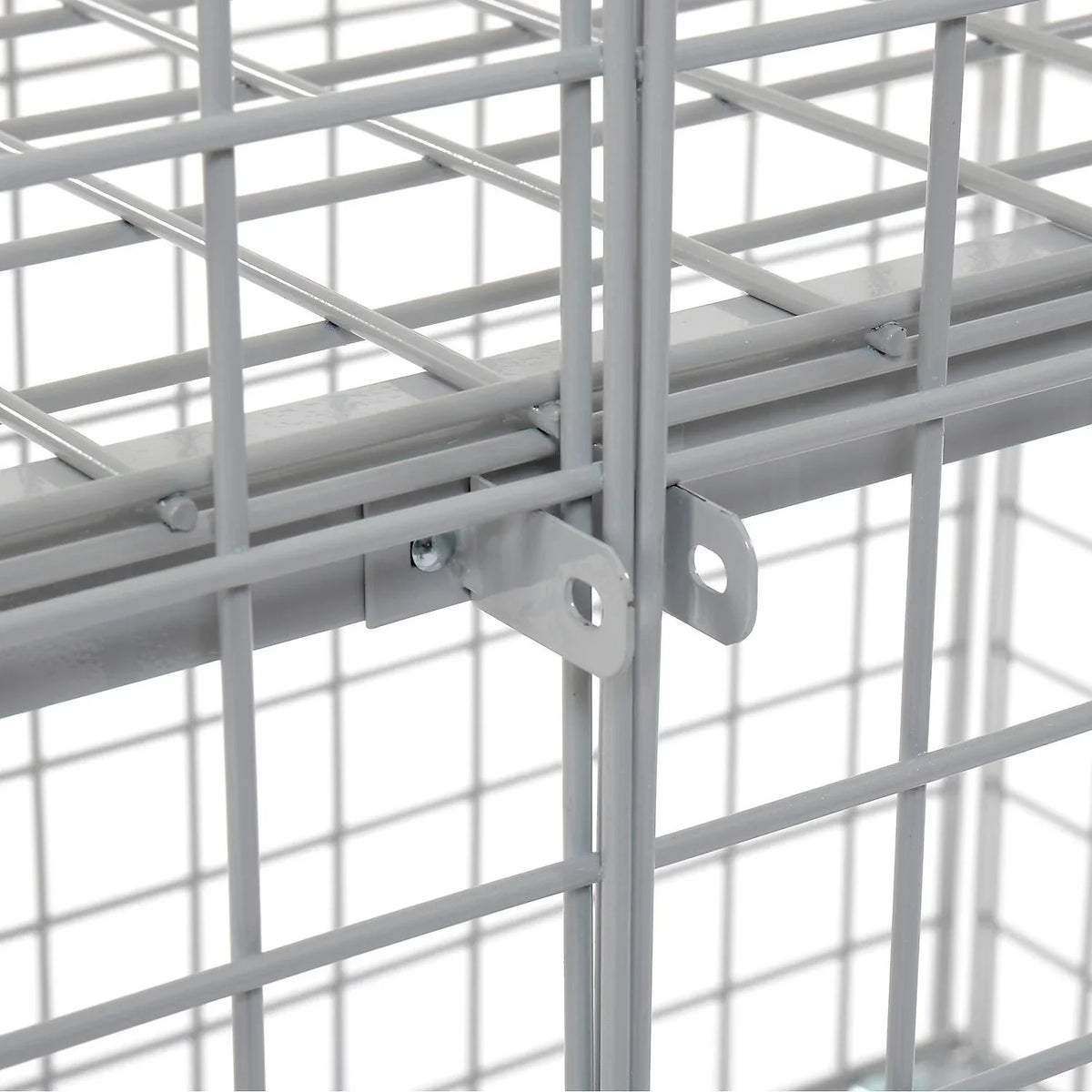 36 x x Wire in. Ventilated 184083 Global Mesh - Locker Security 24 Cage 36