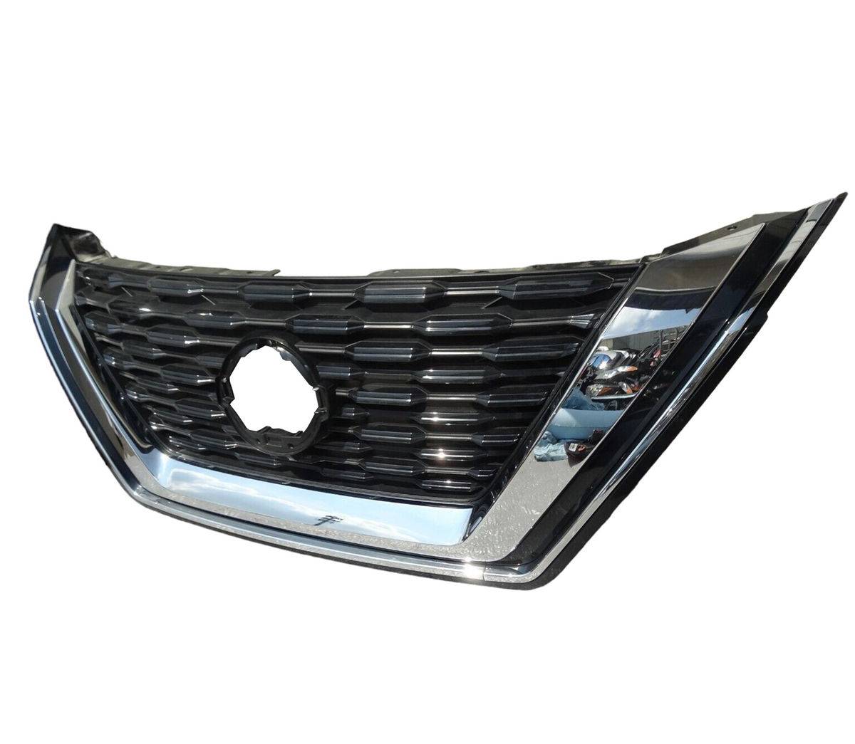With Grille Rogue With Option 2021 Compatible 2023 Upper Front Chrome Bumper 2022 Camera