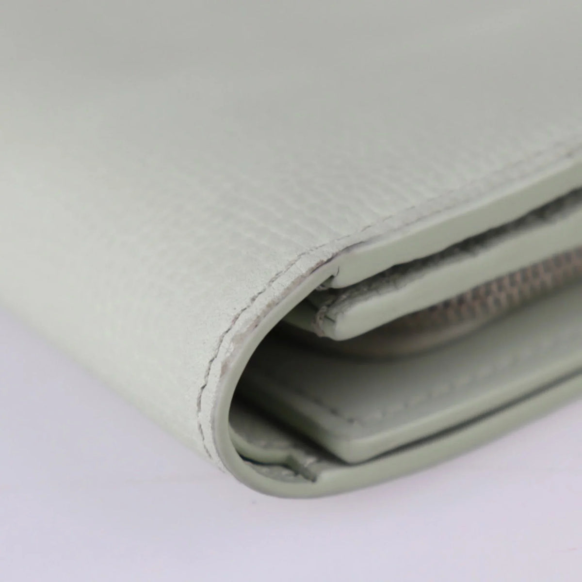 L-shaped compact ANAGRAM series metal Loewe light C821L57X01 WALLET green COMPACT (Good) fastener silver flap fittings Pre-Owned folio LOEWE wallet Anagram FLAP leather