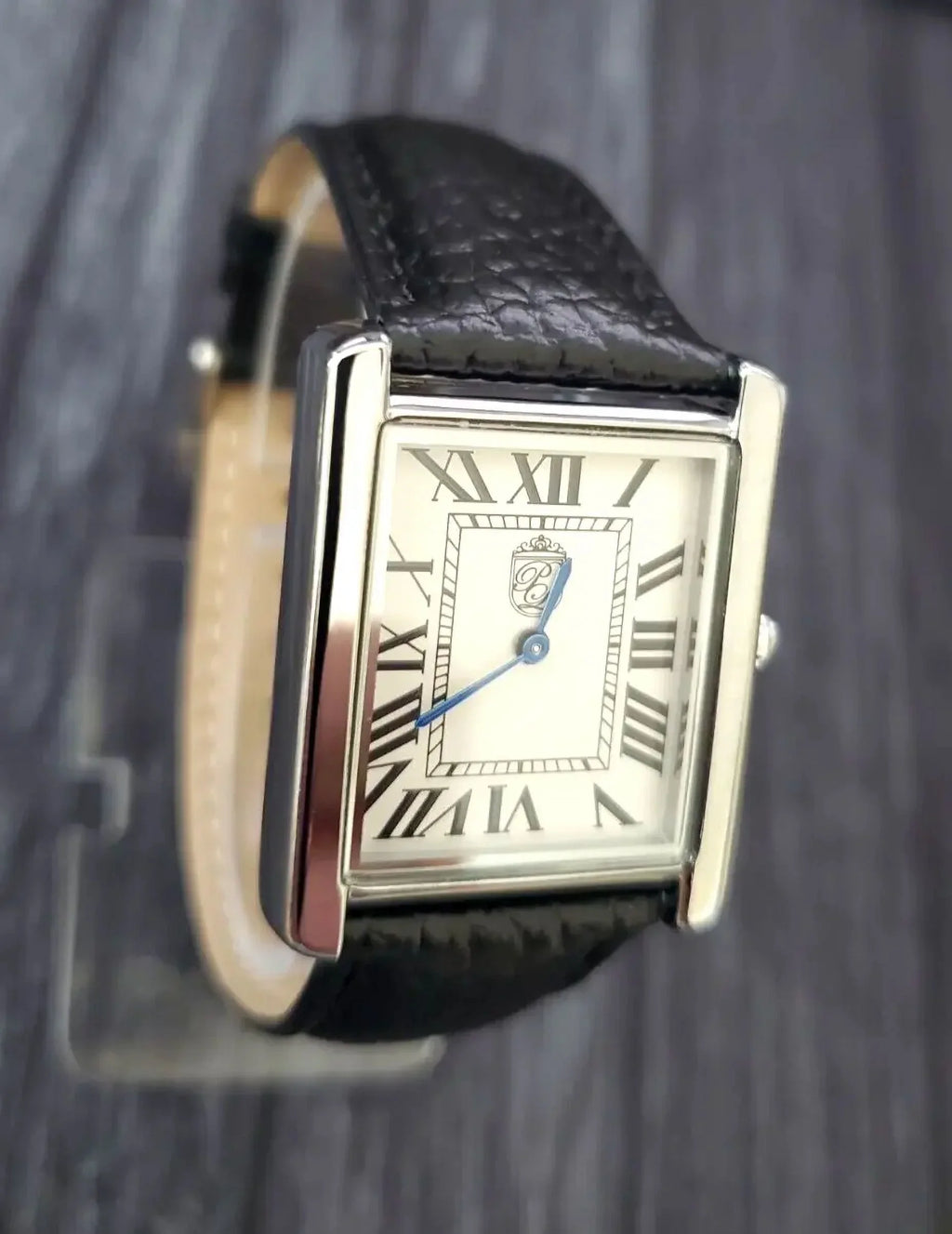 Mens outfit Classic Louie design Lucerne Band Black Pierre Must Watch Vintage Swiss Tank