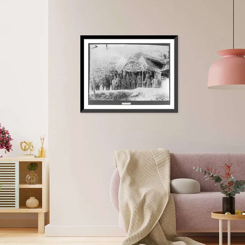 Italian x Red [Group at 21-7/8" men posed Print, Historic the 17-7/8" Grappa, American on station of Framed Front], Cross